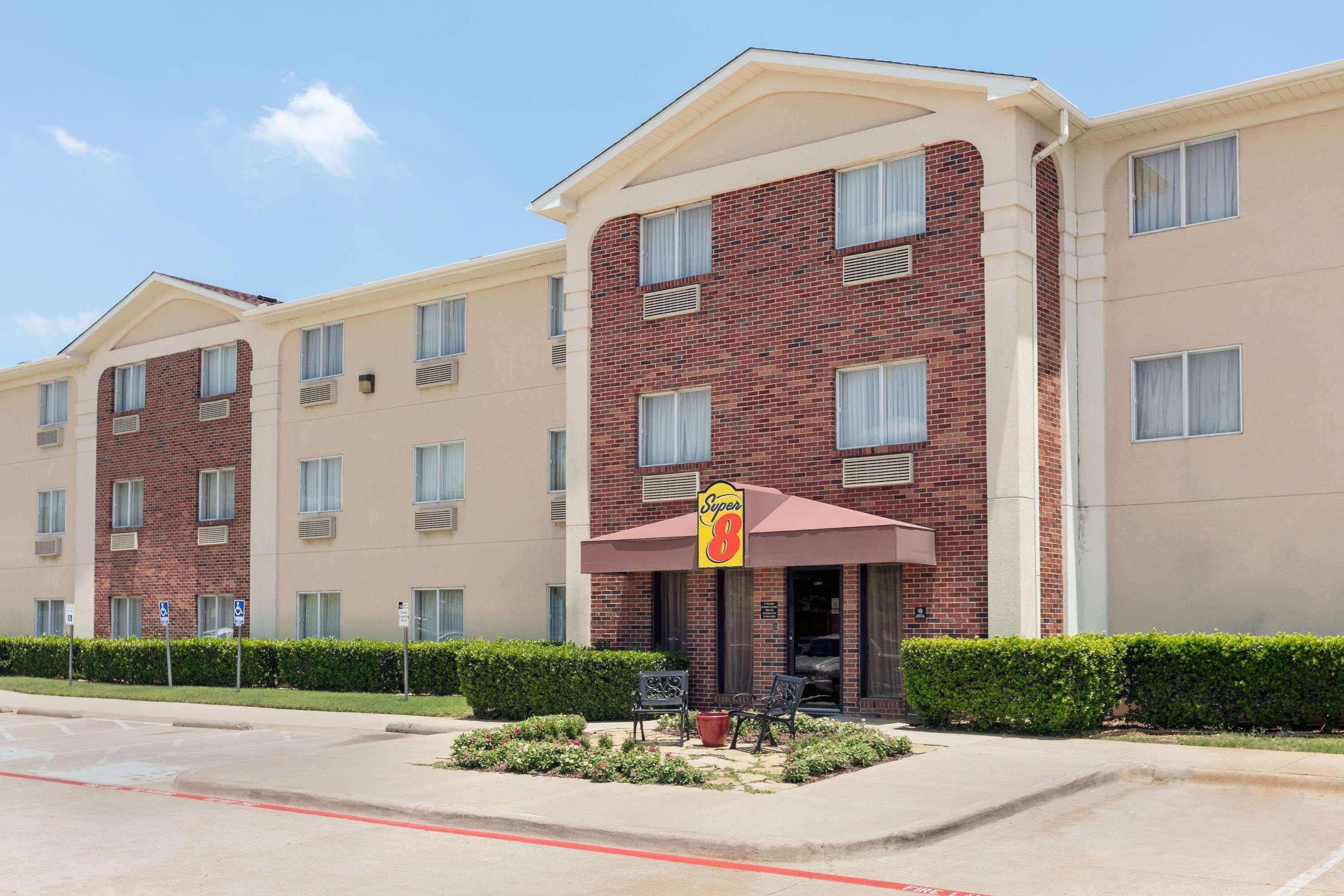 Hotel Super 8 By Wyndham Grapevine/Dfw Airport Northwest Extérieur photo
