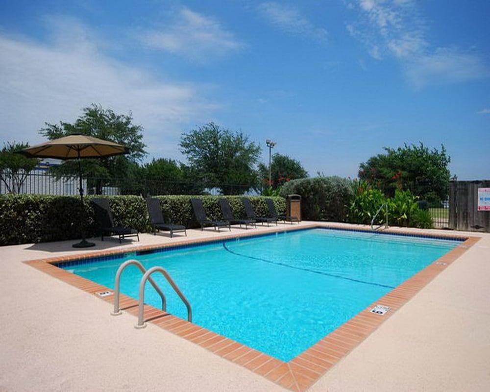 Hotel Super 8 By Wyndham Grapevine/Dfw Airport Northwest Extérieur photo