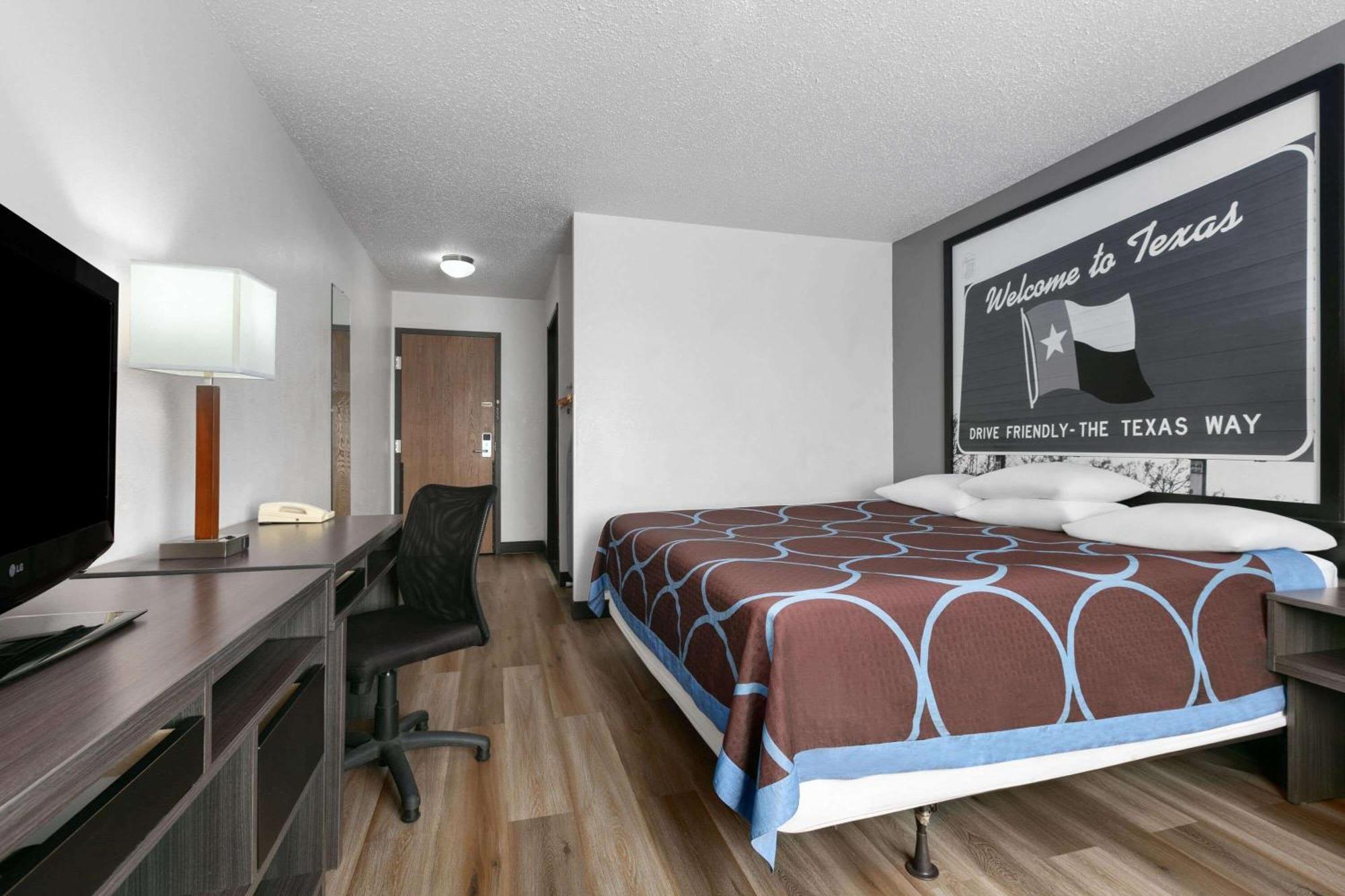 Hotel Super 8 By Wyndham Grapevine/Dfw Airport Northwest Extérieur photo
