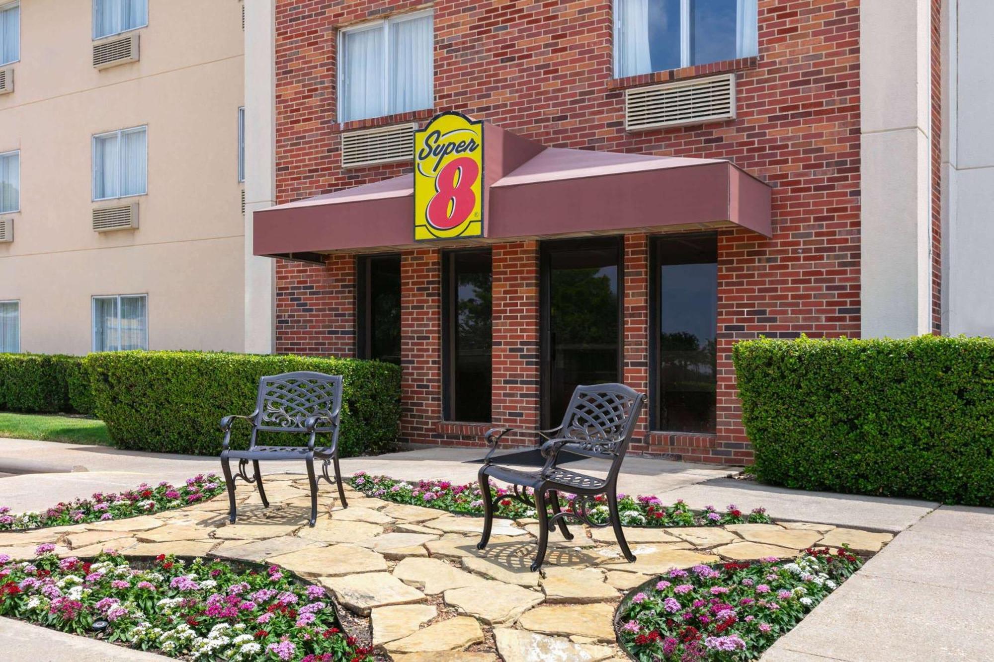 Hotel Super 8 By Wyndham Grapevine/Dfw Airport Northwest Extérieur photo